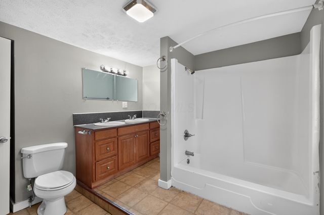 2475 Perdue Avenue, Columbus, OH 43211
