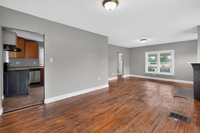 2475 Perdue Avenue, Columbus, OH 43211