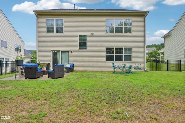 66 Sunflower Way, Clayton, NC 27527