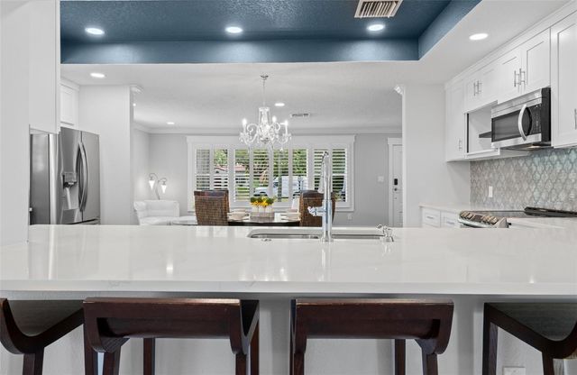 427 VILLAGRANDE AVENUE S, St Petersburg, FL 33707