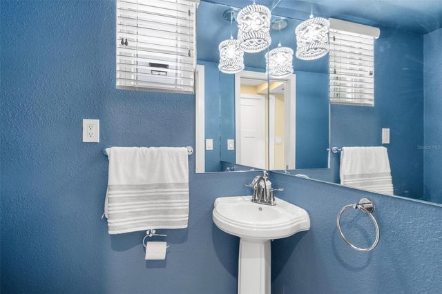 427 VILLAGRANDE AVENUE S, St Petersburg, FL 33707