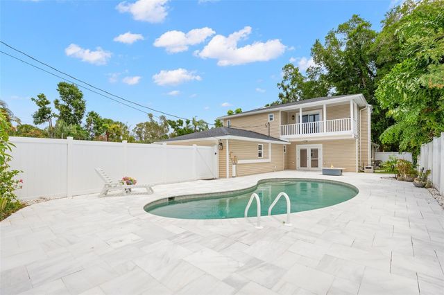427 VILLAGRANDE AVENUE S, St Petersburg, FL 33707