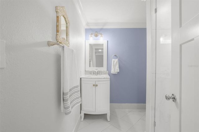 427 VILLAGRANDE AVENUE S, St Petersburg, FL 33707