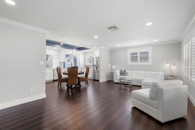 427 VILLAGRANDE AVENUE S, St Petersburg, FL 33707