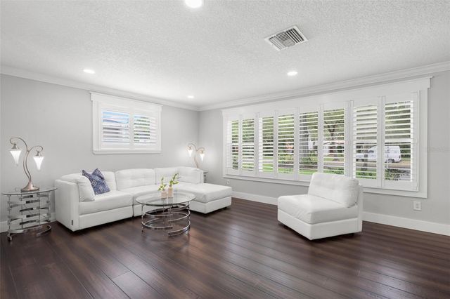 427 VILLAGRANDE AVENUE S, St Petersburg, FL 33707