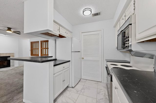 2106 Rainbow Drive 4212, Arlington, TX 76011