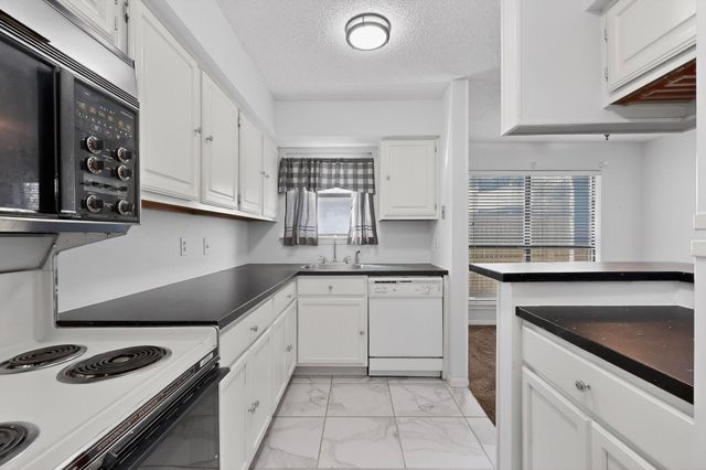 2106 Rainbow Drive 4212, Arlington, TX 76011