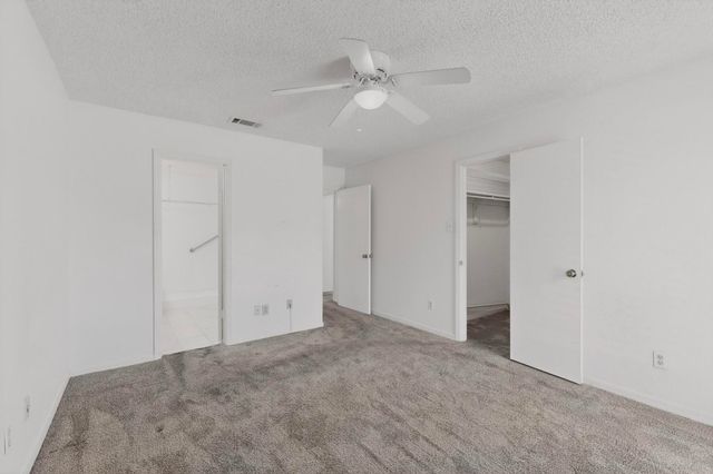 2106 Rainbow Drive 4212, Arlington, TX 76011