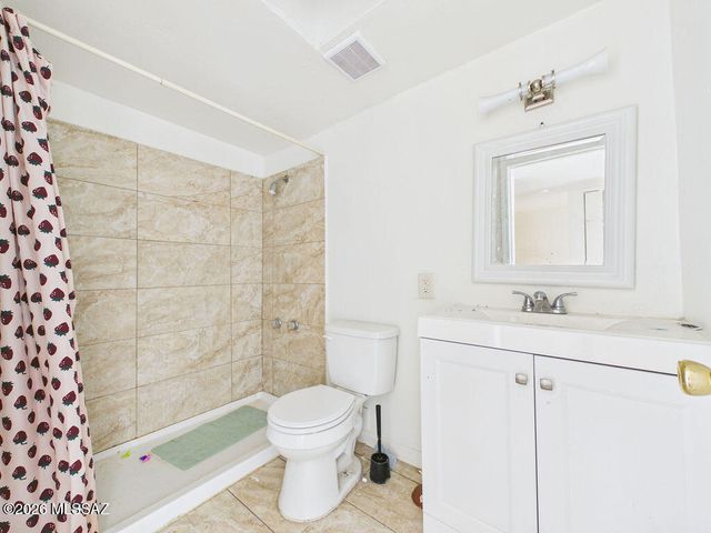 5860 S Del Moral Boulevard, Tucson, AZ 85706
