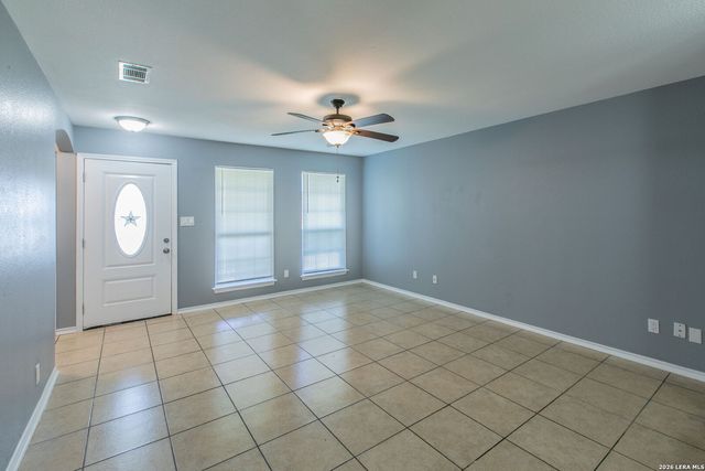 5835 Midcrown Dr, San Antonio, TX 78218