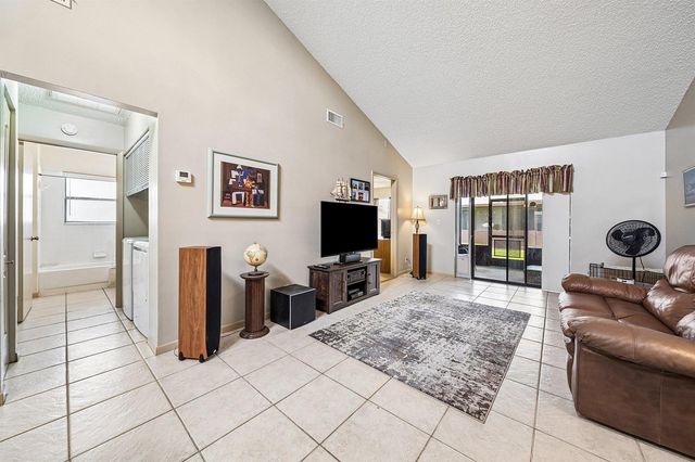 1968 Monks Court, West Palm Beach, FL 33415