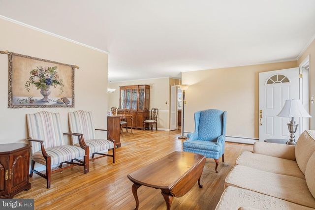 2109 EASTHAM RD, Lutherville Timonium, MD 21093