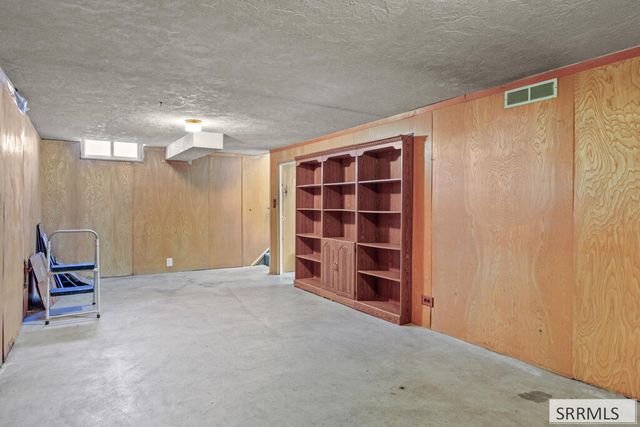 2930 E Teton Street, Ammon, ID 83406