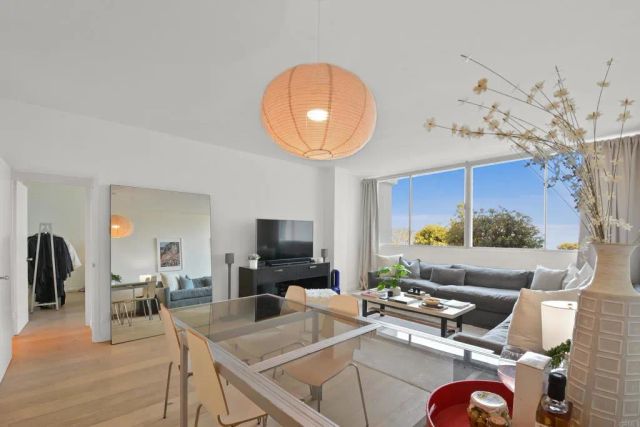 17352 W Sunset Boulevard 204, Pacific Palisades, CA 90272