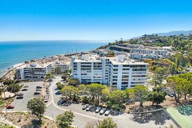 17352 W Sunset Boulevard 204, Pacific Palisades, CA 90272