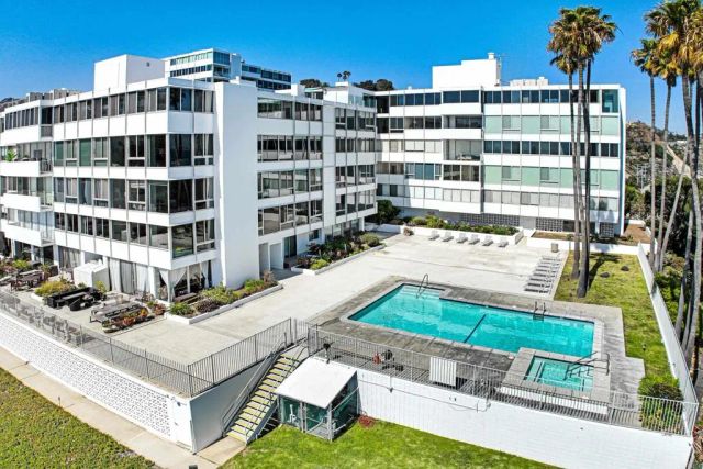 17352 W Sunset Boulevard 204, Pacific Palisades, CA 90272