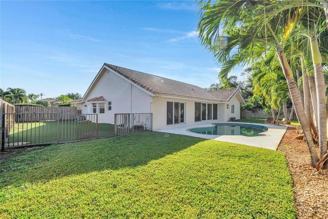 3605 SW 23rd Street, Delray Beach, FL 33445