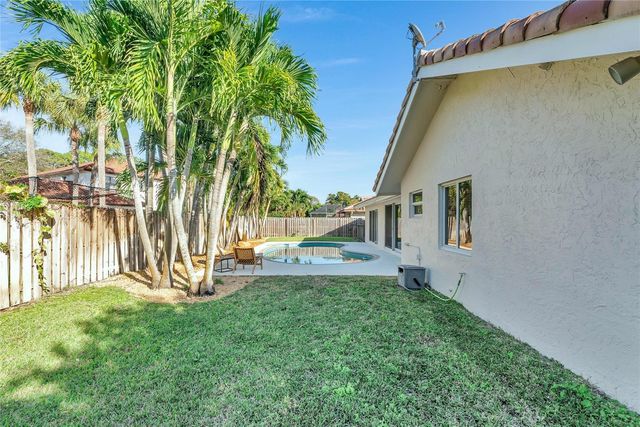 3605 SW 23rd Street, Delray Beach, FL 33445