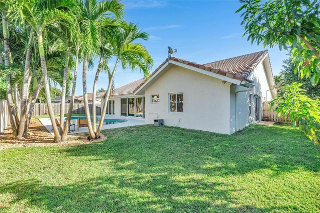 3605 SW 23rd Street, Delray Beach, FL 33445