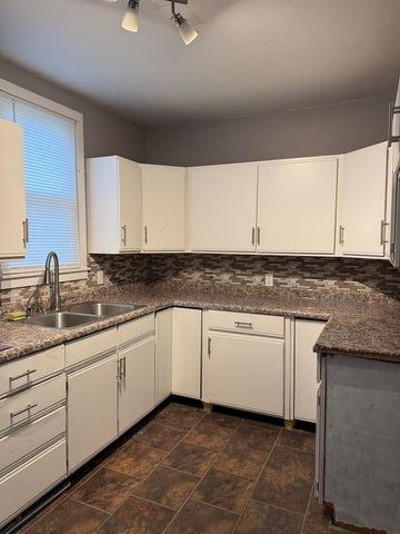 827 NE 1st Avenue, Oelwein, IA 50662