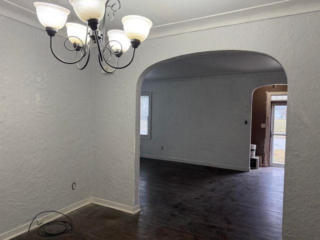 827 NE 1st Avenue, Oelwein, IA 50662