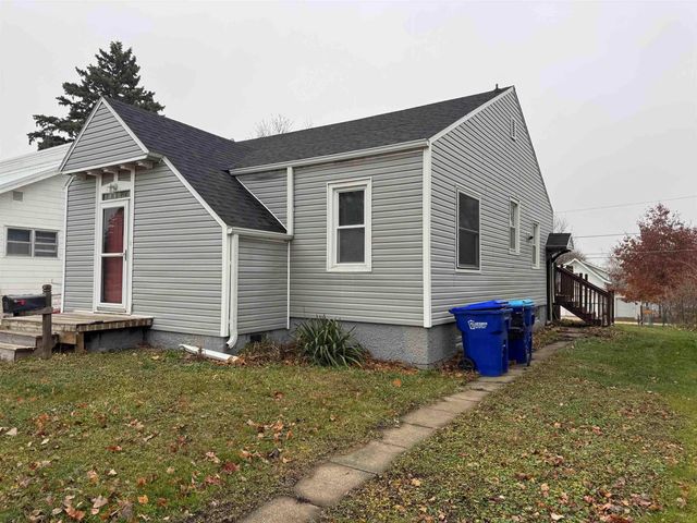 827 NE 1st Avenue, Oelwein, IA 50662
