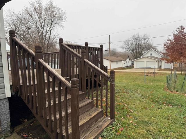 827 NE 1st Avenue, Oelwein, IA 50662