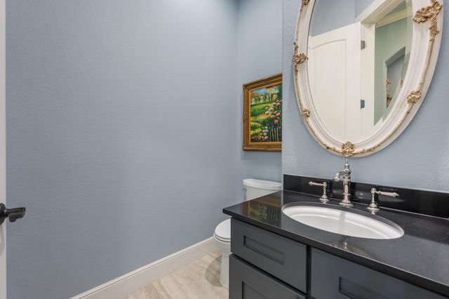 241 Onion Creek LN, Driftwood, TX 78619