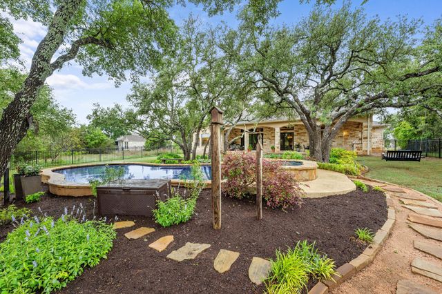 241 Onion Creek LN, Driftwood, TX 78619