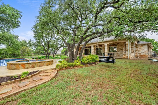 241 Onion Creek LN, Driftwood, TX 78619
