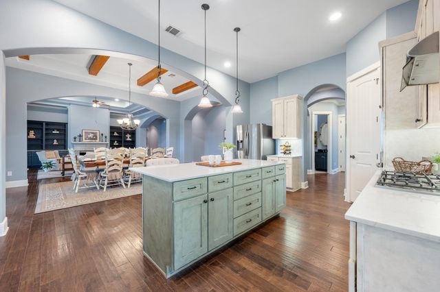 241 Onion Creek LN, Driftwood, TX 78619