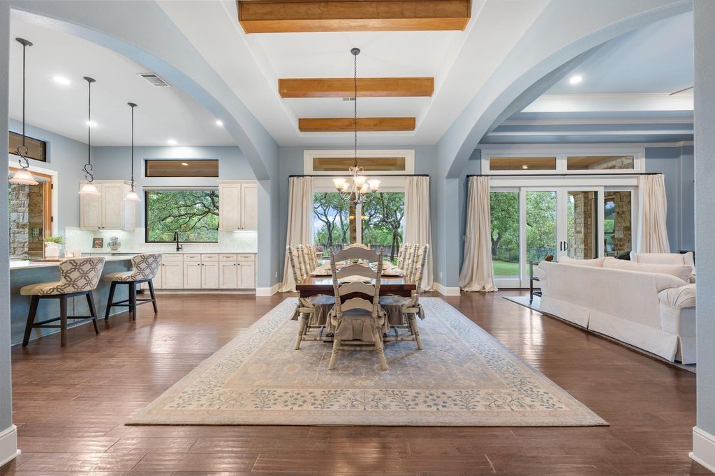 241 Onion Creek LN, Driftwood, TX 78619