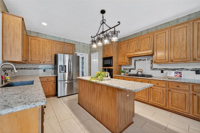 6415 Adobe Trails Drive, Sugar Land, TX 77479