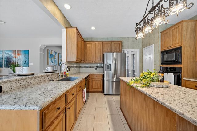 6415 Adobe Trails Drive, Sugar Land, TX 77479