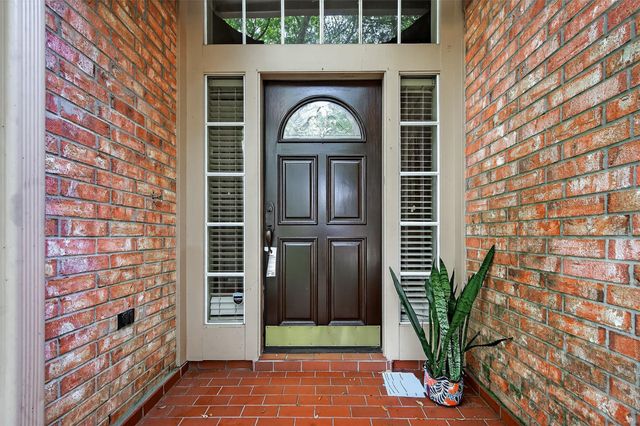 6415 Adobe Trails Drive, Sugar Land, TX 77479