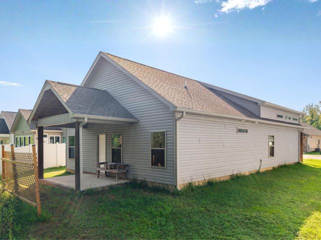140 Rock Bridge Drive, Ringgold, GA 30736