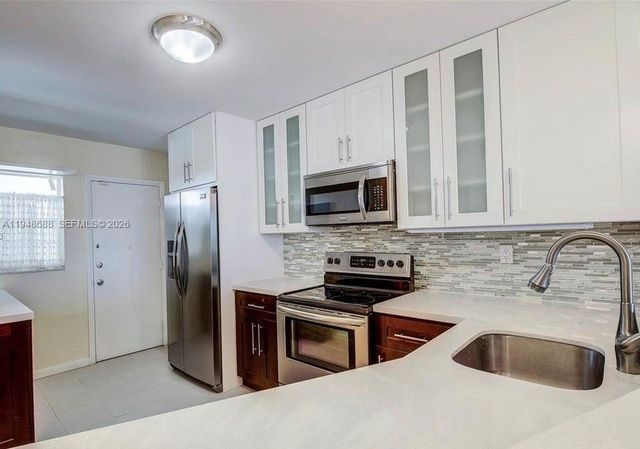 1780 NE 191st St 705-2, Miami, FL 33179