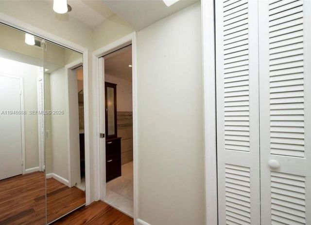 1780 NE 191st St 705-2, Miami, FL 33179