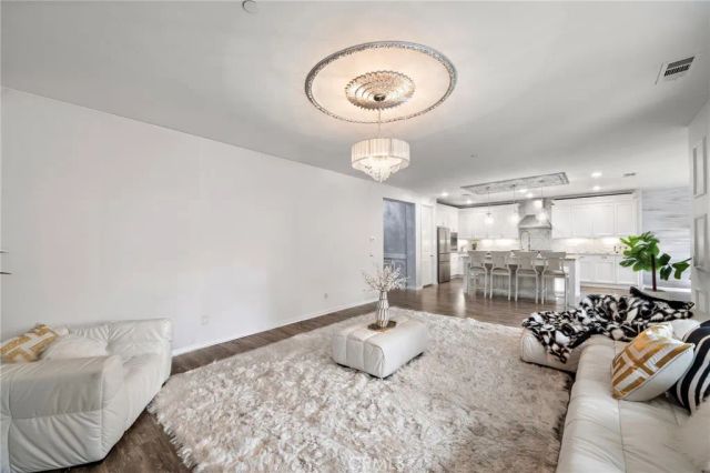 5092 Kensington, Ontario, CA 91762