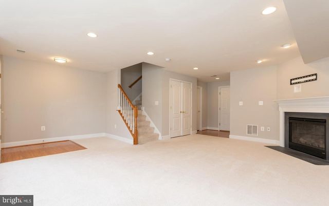 25835 TURLOUGH TER, Chantilly, VA 20152