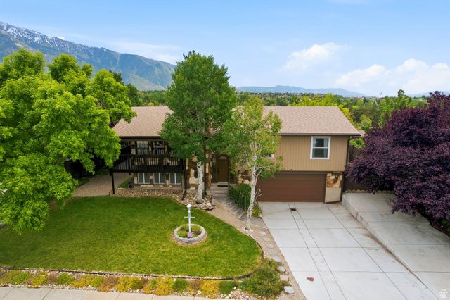 2104 E BUCKINGHAM WAY, Sandy, UT 84093