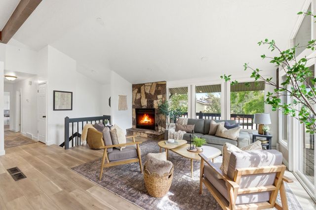 2104 E BUCKINGHAM WAY, Sandy, UT 84093
