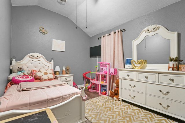 904 W Jackson Street, Bolivar, MO 65613