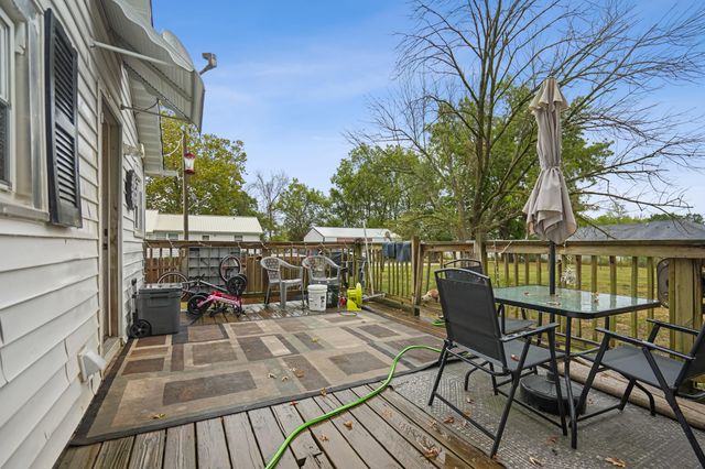 904 W Jackson Street, Bolivar, MO 65613