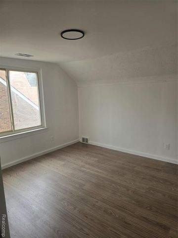 6027 Charles Street, Hamtramck, MI 48212