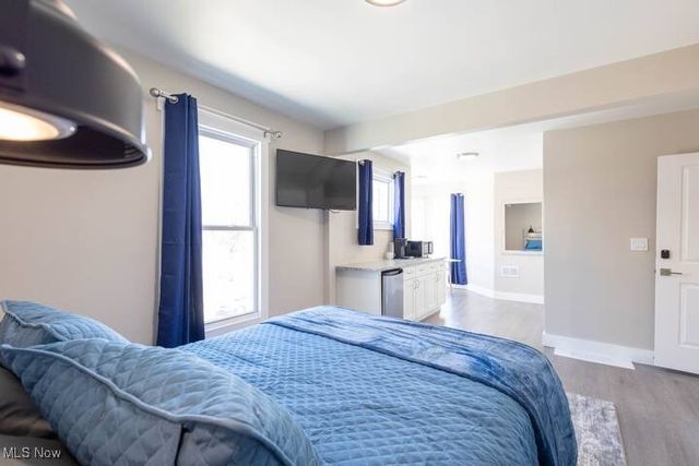 2164 E 87th Street, Cleveland, OH 44106