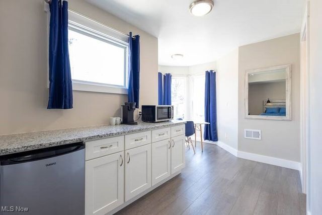 2164 E 87th Street, Cleveland, OH 44106