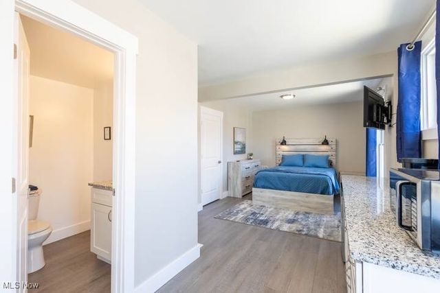 2164 E 87th Street, Cleveland, OH 44106