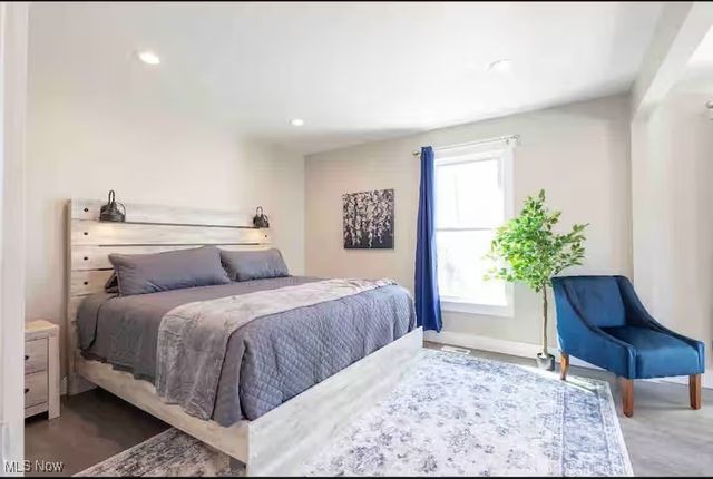 2164 E 87th Street, Cleveland, OH 44106