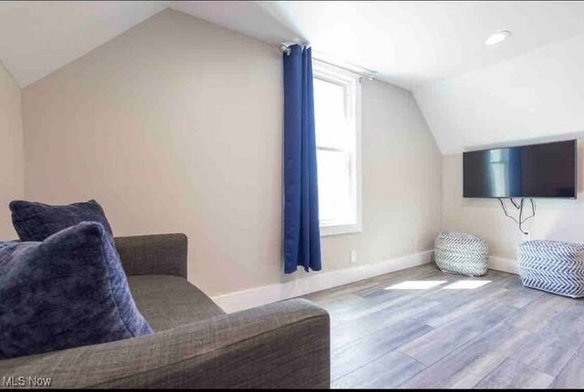 2164 E 87th Street, Cleveland, OH 44106